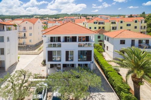 Apartmani Kos D — 4-Star Luxury Hotel in Supetar, Croatia