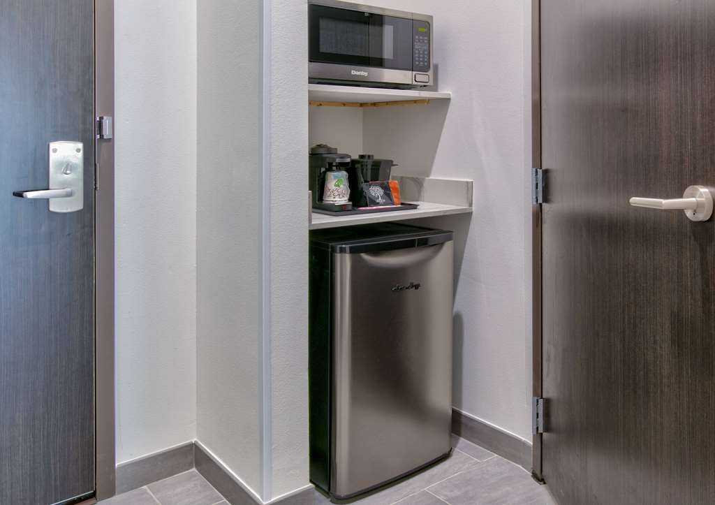 La Quinta Inn & Suites by Wyndham Terrell - photo 12