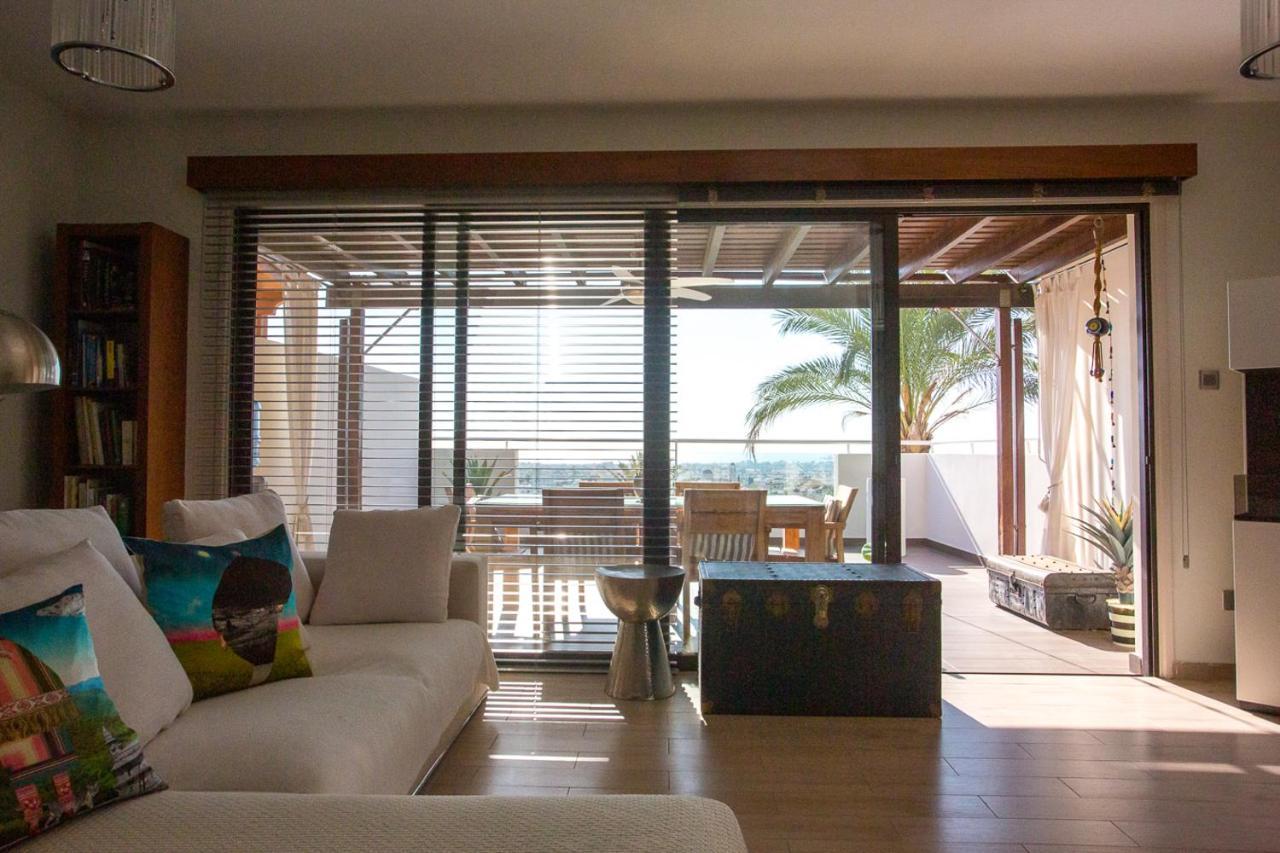 Penthouse Duplex Overlooking the Mediterranean — 4-Star Luxury Hotel in Voroklini, Cyprus