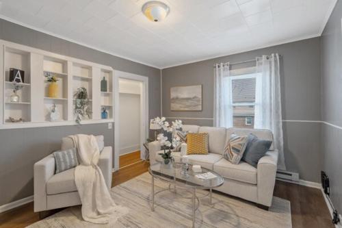 Modern 1br Near Syracuse U Zoo And Dome Fast Wifi 22013105 — Syracuse