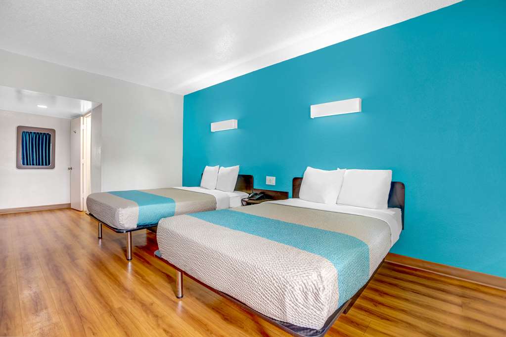 Motel 6 Jacksonville NC - photo 6