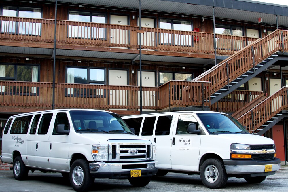 The Driftwood Hotel - photo 25
