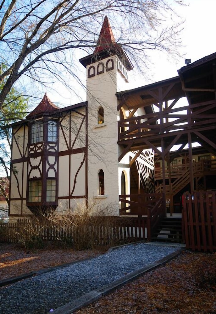Helendorf River Inn Suites & Conference Center - photo 10