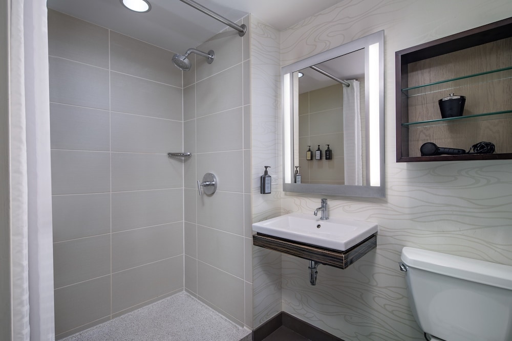 Hotel Felix River North Magnificent Mile - photo 99