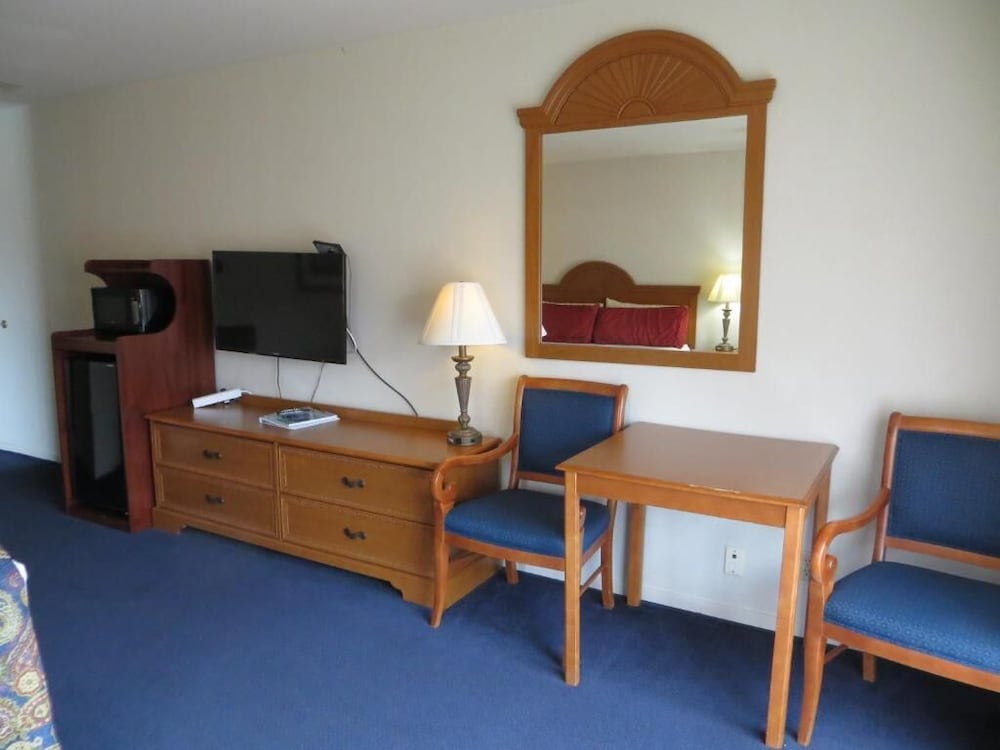 Monarch Resort - photo 11