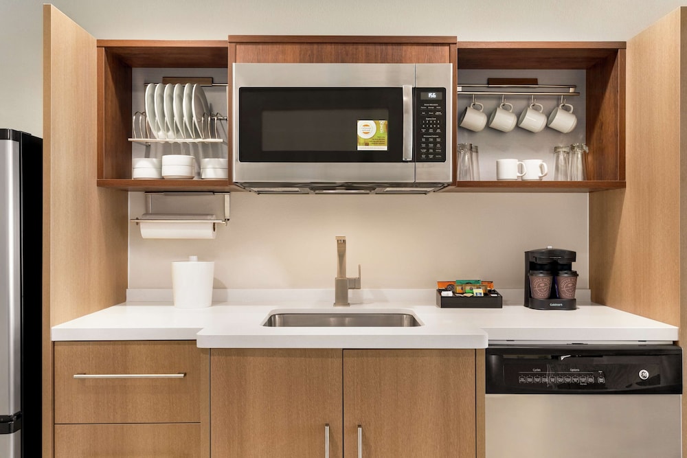 Home2 Suites by Hilton Harrisburg North - photo 15