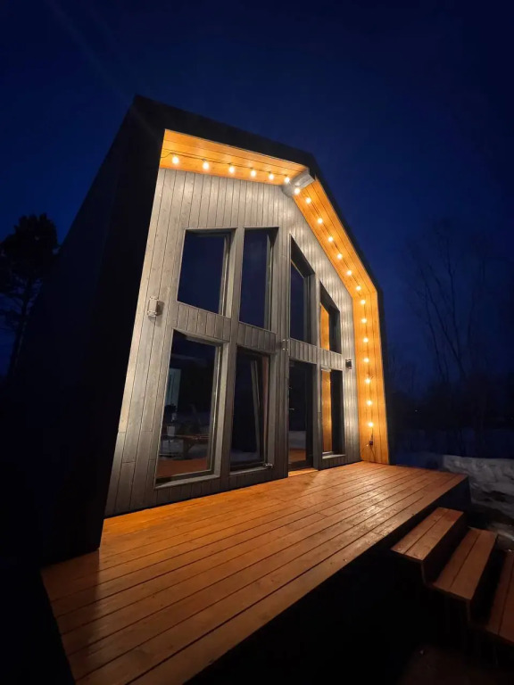 Barnkhaus - carbon neutral hotel in Unknown City