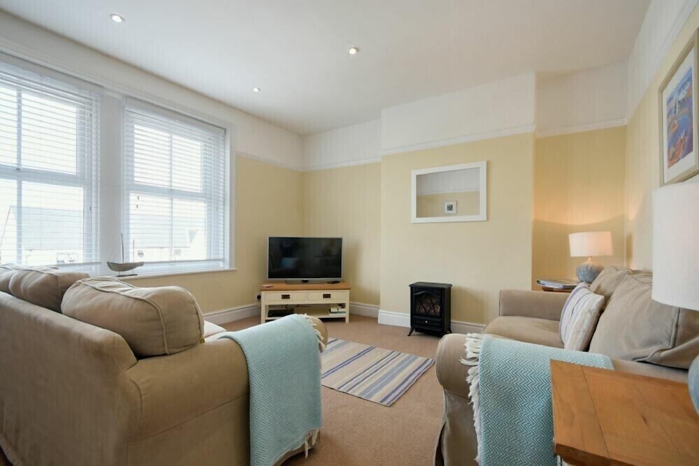 Coastal Haven — 4-Star Luxury Hotel in Seahouses, United Kingdom