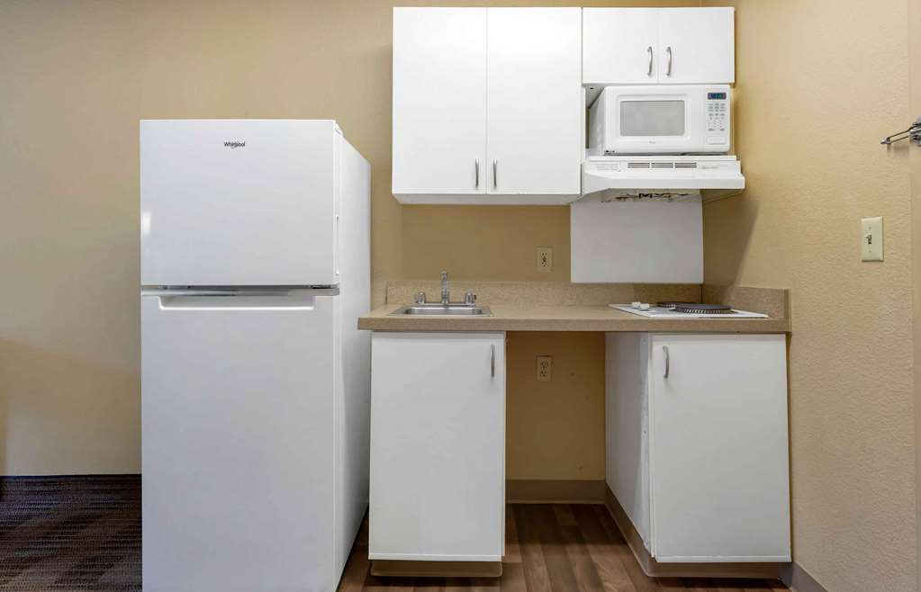 Extended Stay America Select Suites Austin Round Rock North - photo 25