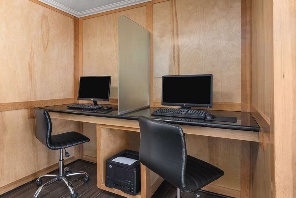 Comfort Inn & Suites Vancouver Downtown City Center - photo 32