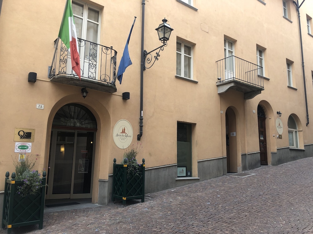 Hotel Boutique Antiche Mura — hotel in Saluzzo