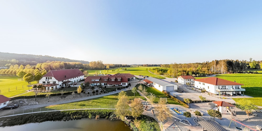 Hotel Hofgut Tiergarten — hotel in Aulendorf