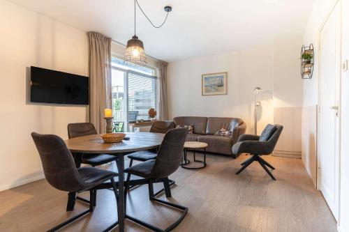 Hello Zeeland Apartment Noordstraat 30 — 4-Star Luxury Hotel in Zoutelande, Netherlands