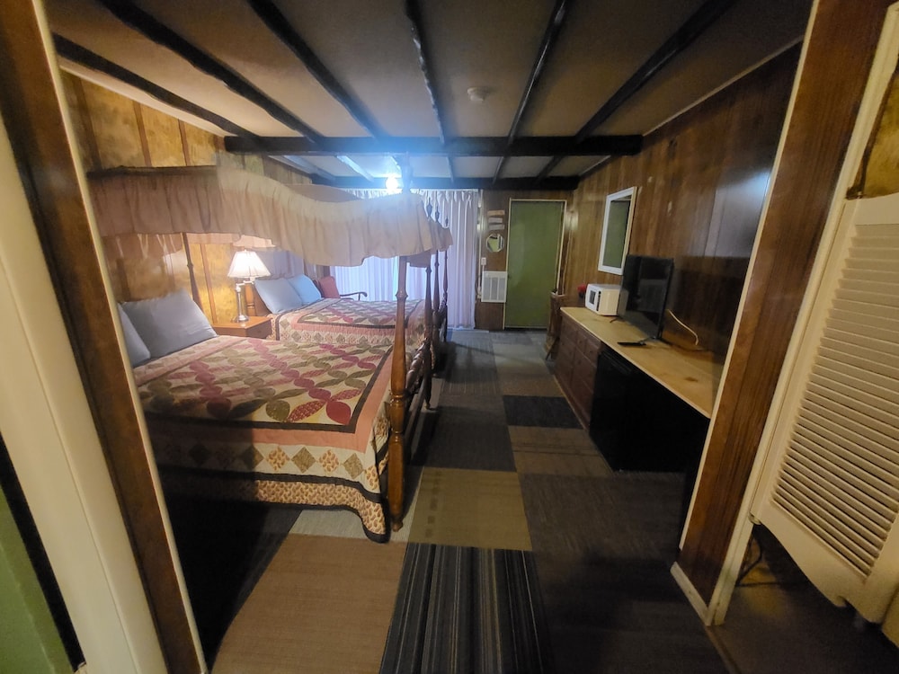 Pocono Mountains Hotel and Spa - photo 33