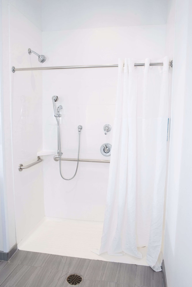 Hampton Inn & Suites Des Moines Urbandale - photo 29