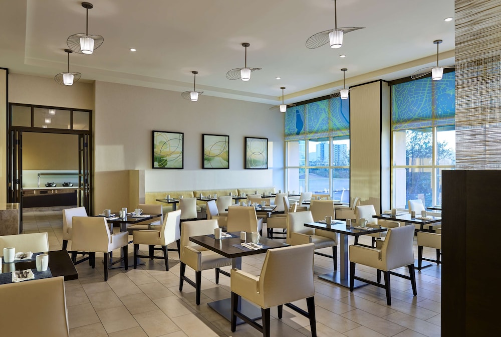 Hilton Los Angeles North Glendale & Executive Meeting Center - photo 25