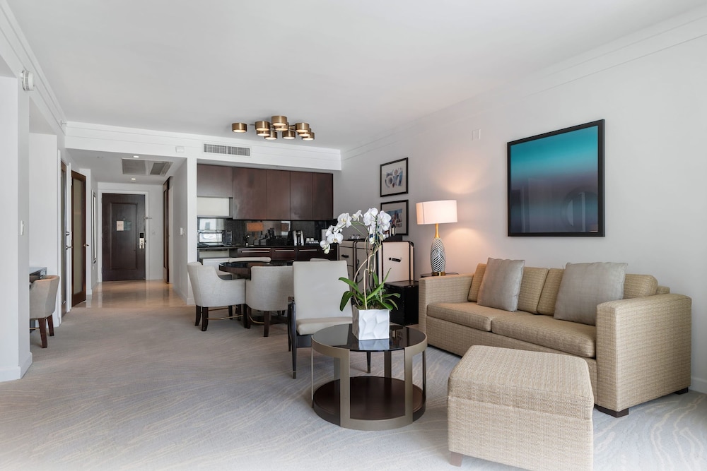 Fontainebleau Miami Beach Private Luxury Suites - photo 175