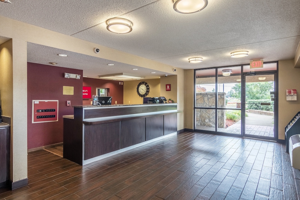 Red Roof Inn Detroit Metro Airport West - photo 20
