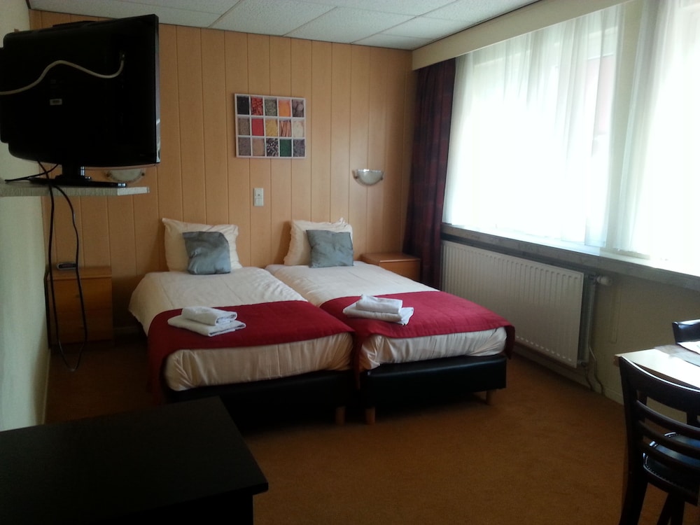 Oranje Hotel Sittard — Sittard — photo 5
