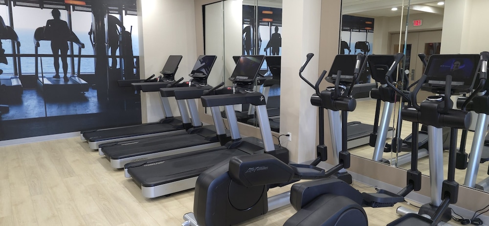 DoubleTree Suites by Hilton Hotel Mt. Laurel - photo 31