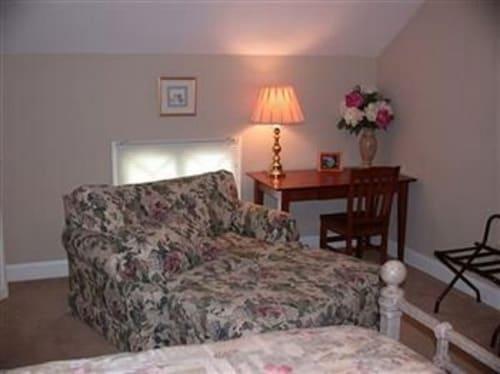 Olde Staunton Inn - photo 10