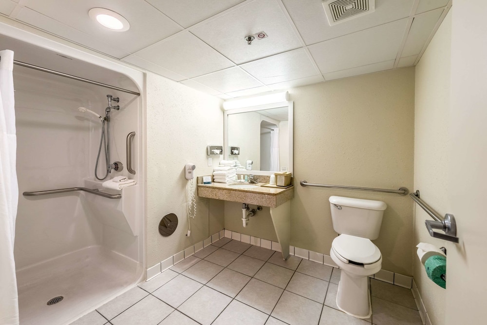 Quality Inn Bradley Bourbonnais - photo 15