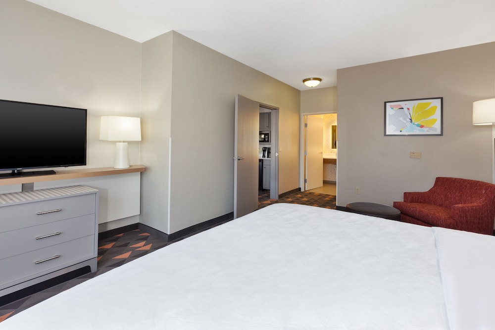 Holiday Inn Grand Rapids South by IHG - photo 4
