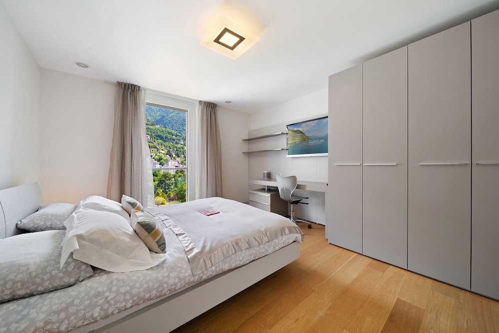 Montreux Panoramic Views 4BD Apartment — 4-Star Luxury Hotel in Montreux, Switzerland
