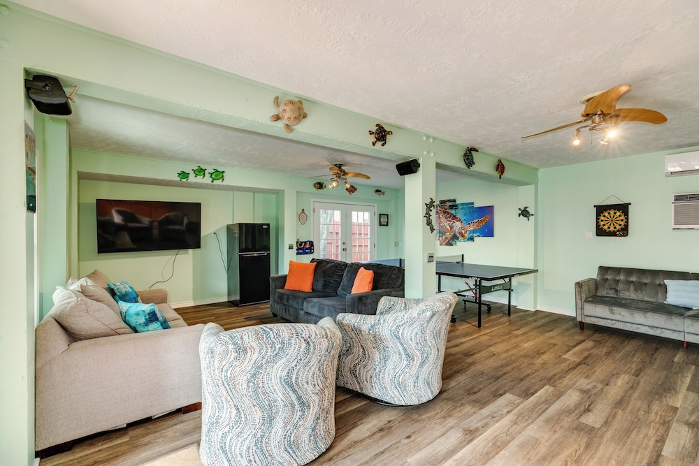Tortuga Inn - photo 8