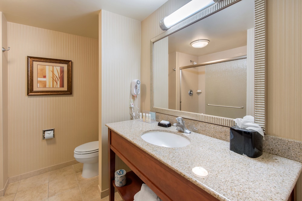 Hampton Inn & Suites Arcata - photo 37