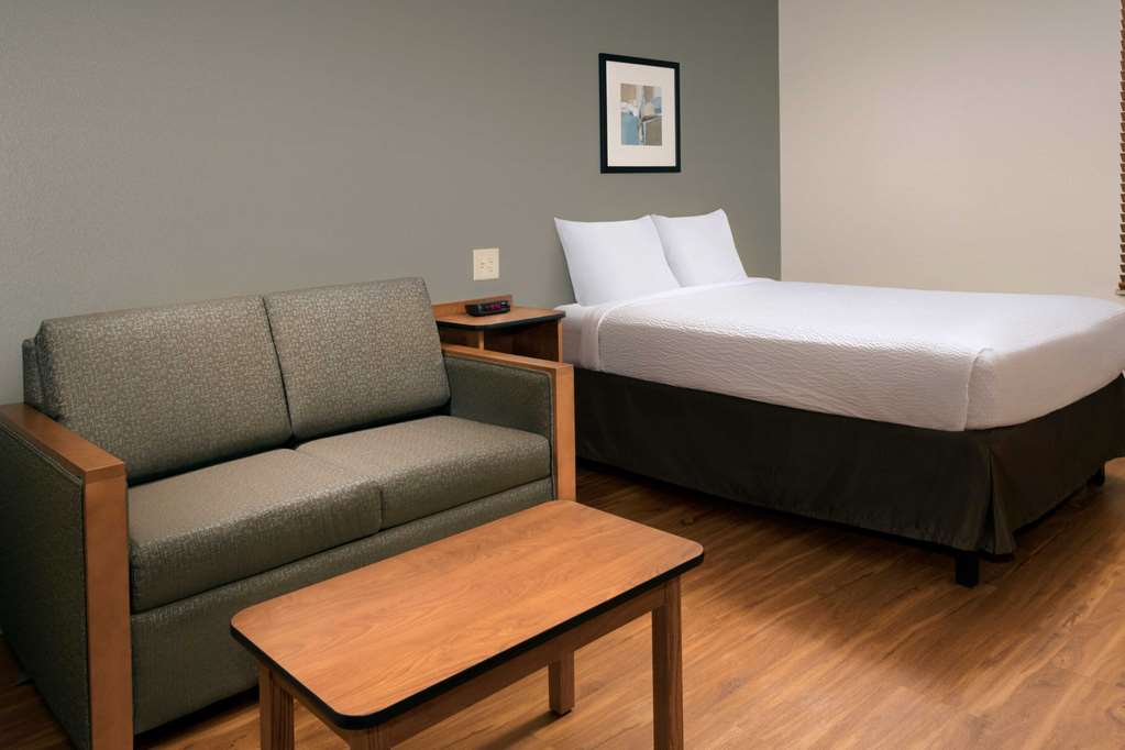 WoodSpring Suites Odessa - photo 9