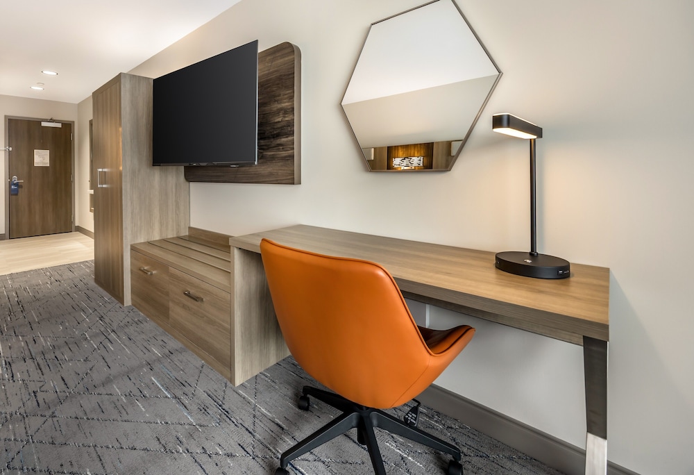 Holiday Inn Express & Suites Nashville West End Univ Area by IHG - photo 25