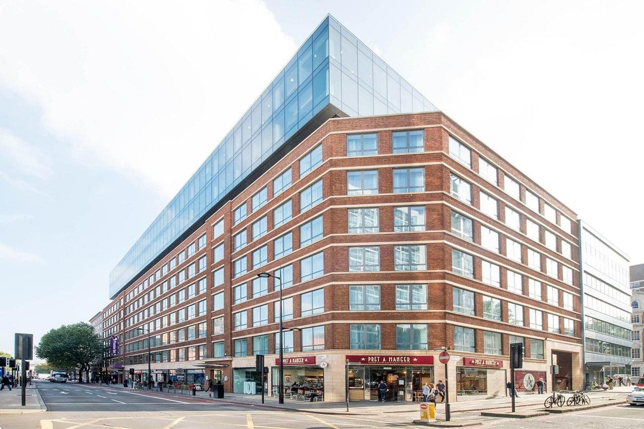 Premier Inn London St. Pancras Hotel