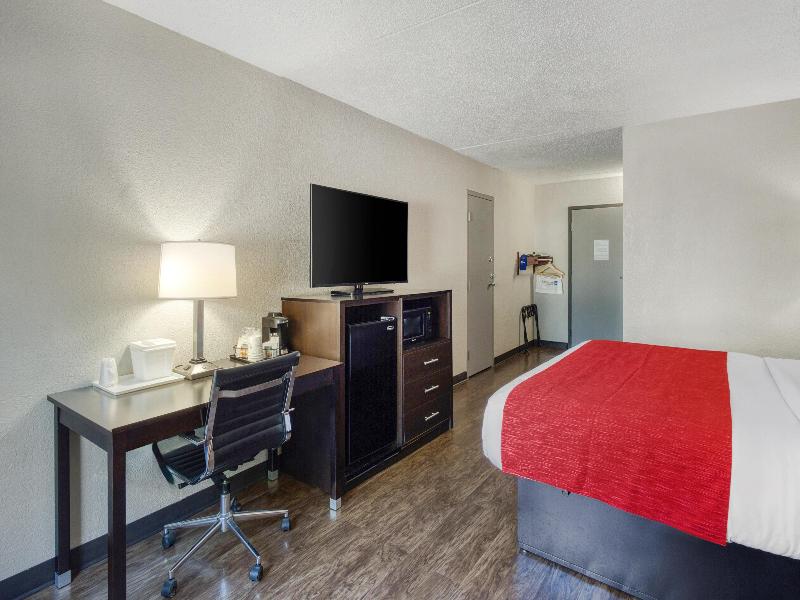 SureStay By Best Western Greenville - photo 37