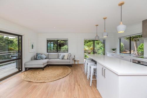 Sunset Sanctuary Stay Waiheke — 4-Star Luxury Hotel in Auckland, New Zealand