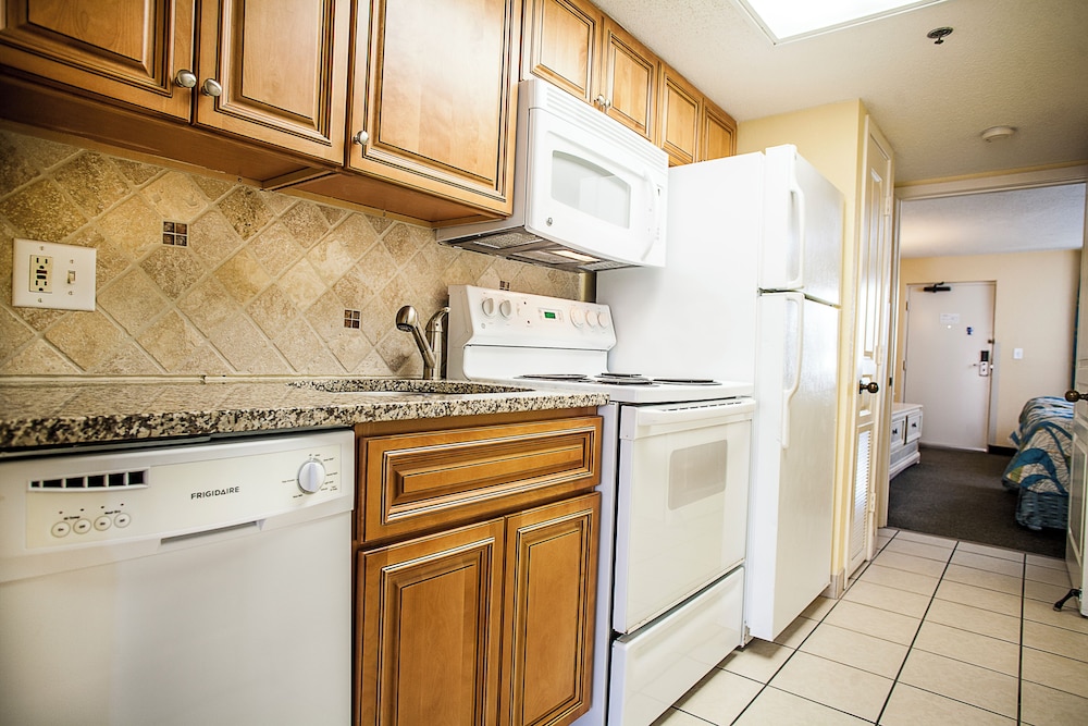 Compass Cove Resort - photo 210