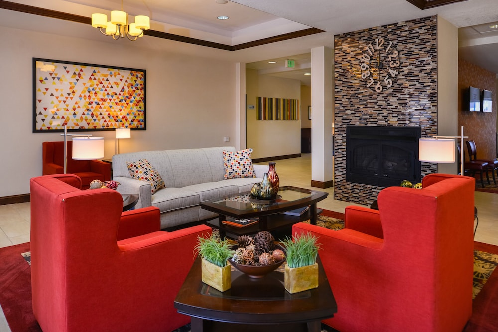 Holiday Inn Express Hotel & Suites Pittsburg by IHG - photo 88