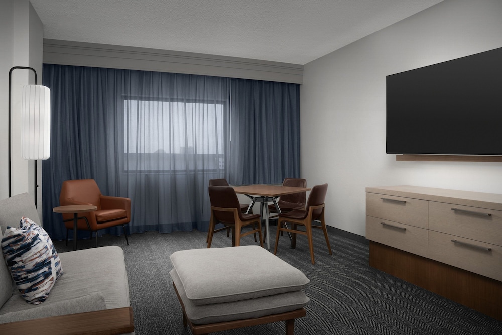 Courtyard by Marriott Dallas Addison Quorum Drive - photo 13