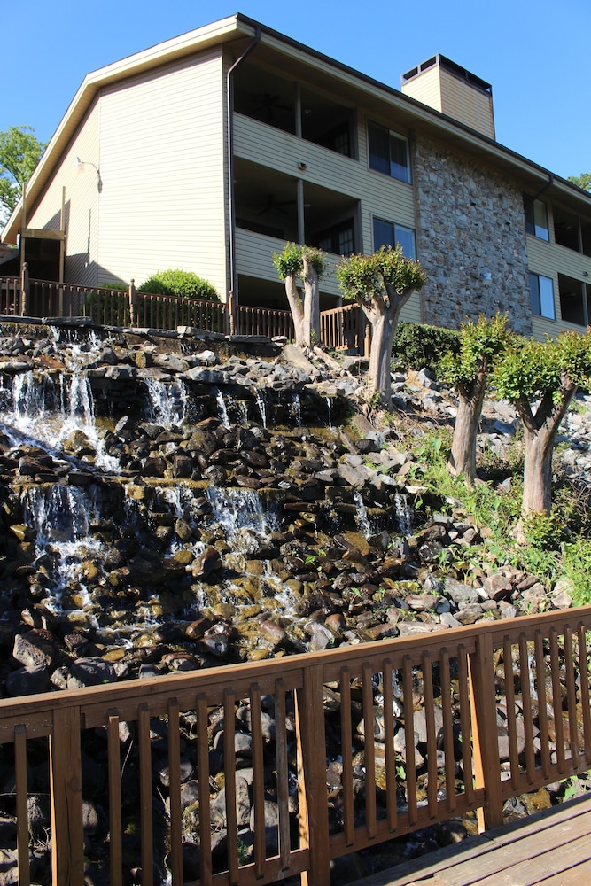 The Wharf Resort - photo 17