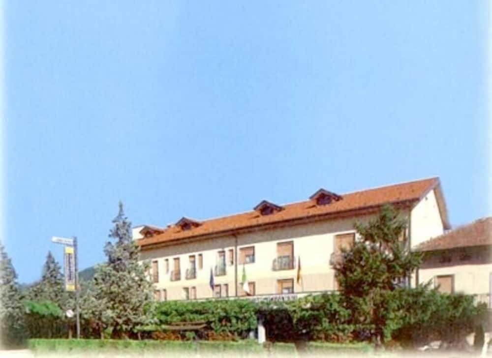 Hotel Ristorante da Giovanni pet-friendly hotel Carvico