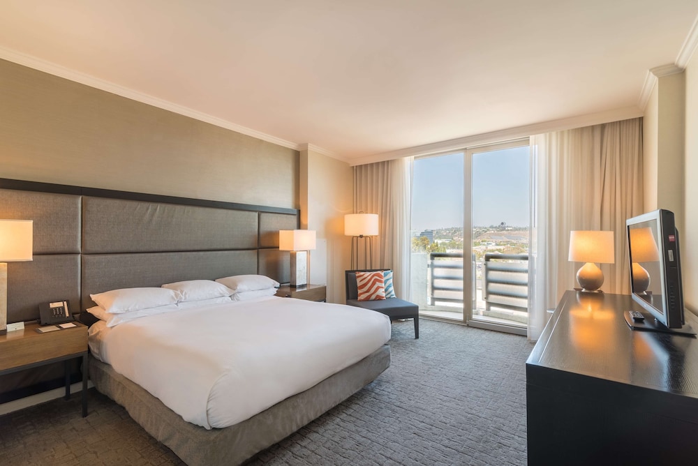 DoubleTree by Hilton San Diego Mission Valley - photo 21