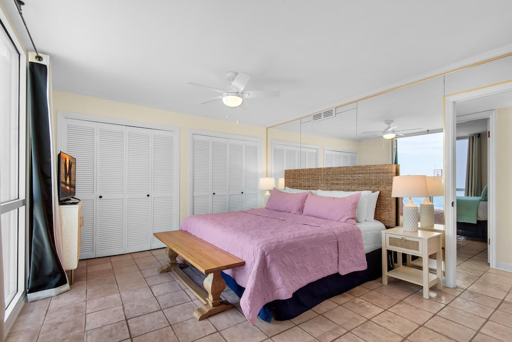 Shoreline Towers 1081 - photo 8