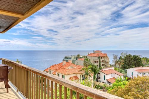 Baia Cliff View a Home in Madeira — 4-Star Luxury Hotel in Funchal, Portugal