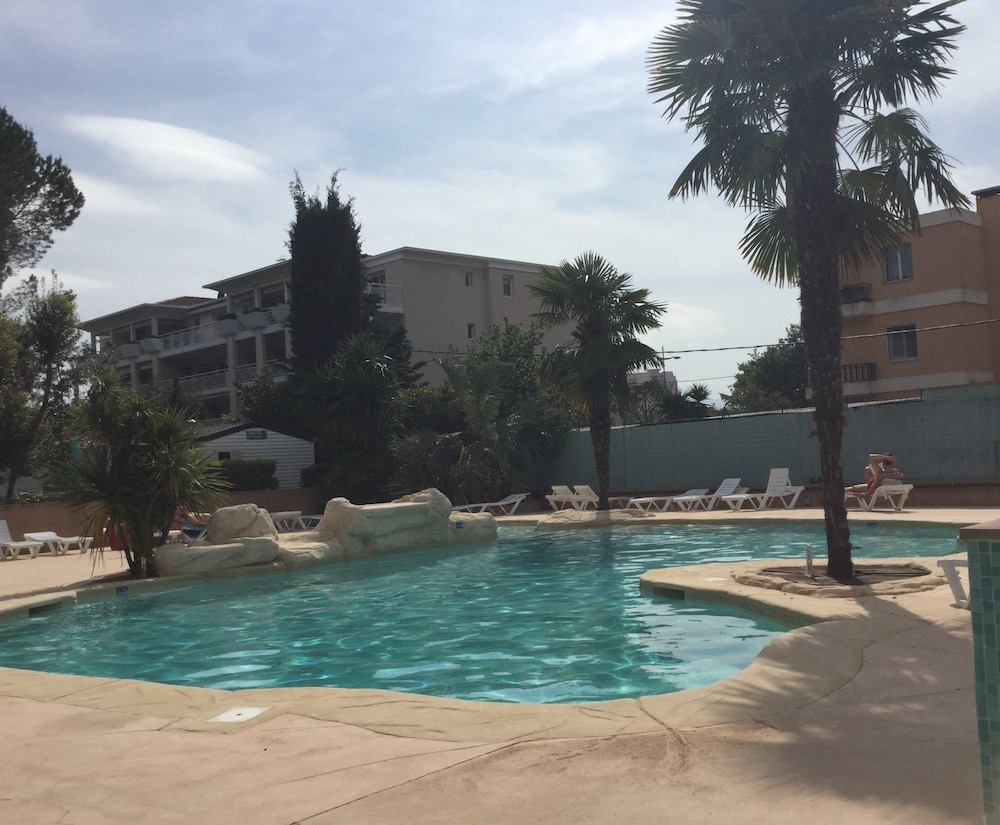 Camping les Cigales — 4-Star Luxury Hotel in Mandelieu-La-Napoule, France