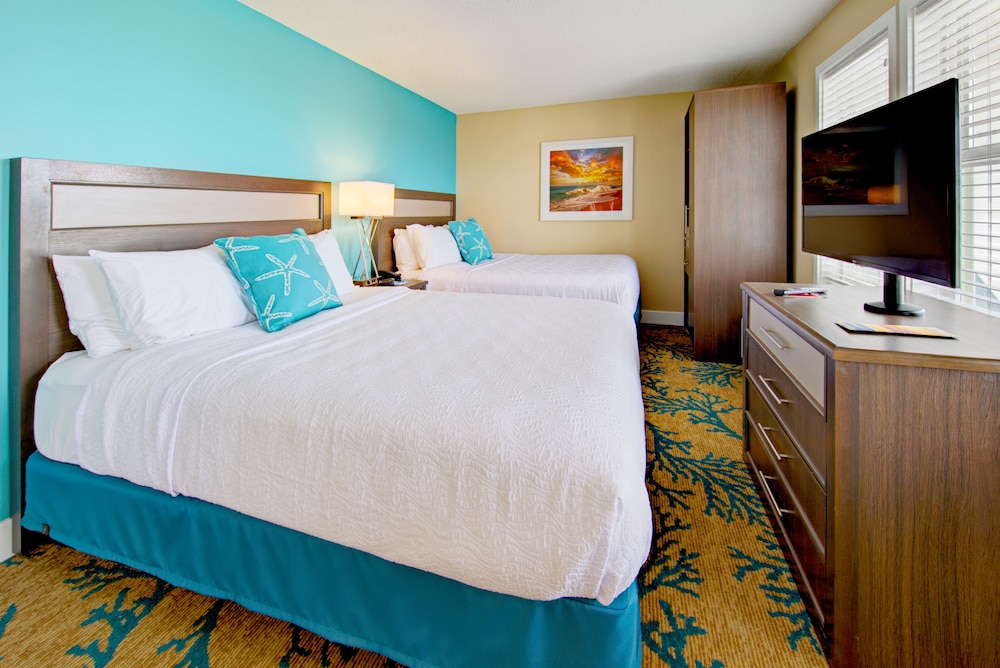 Commander Hotel & Suites - photo 16