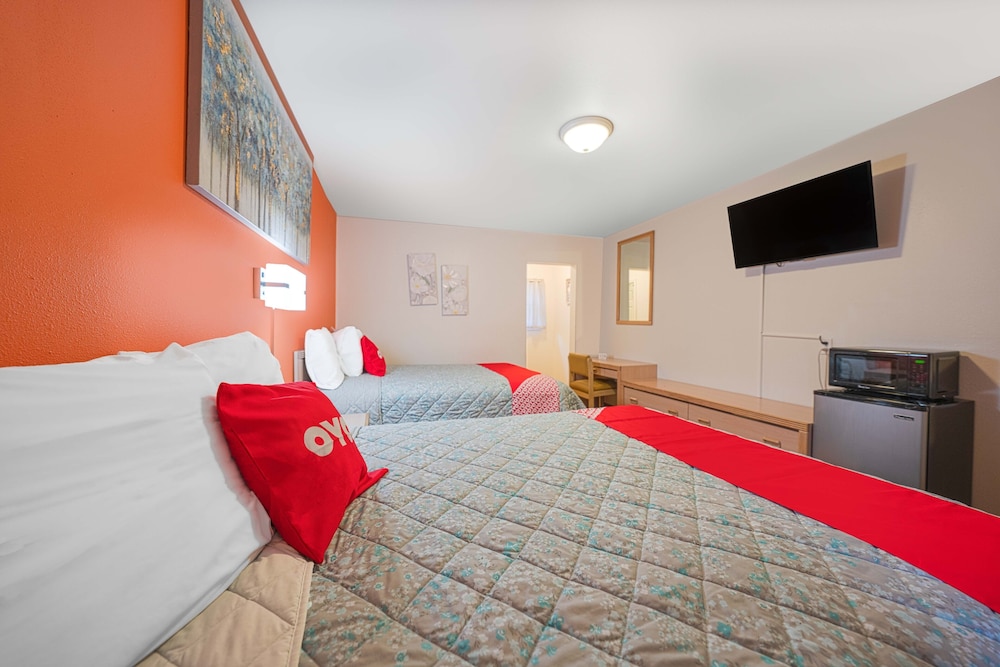 Royal Gateway Motel By OYO - photo 39