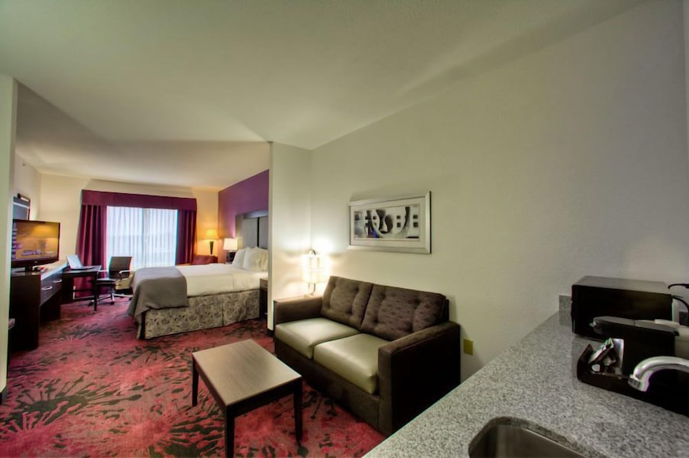 Holiday Inn Express Hotels & Suites Columbus Polaris Parkway by IHG - photo 19