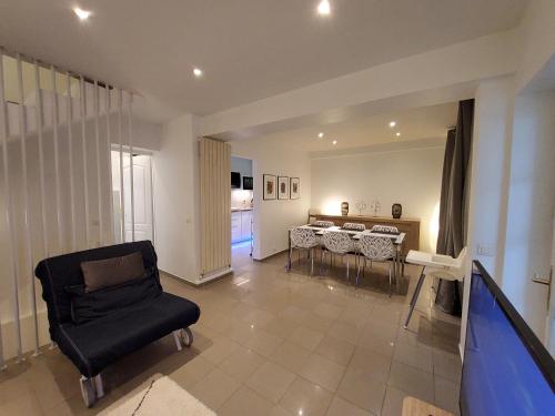 Charmante villa proche de la gare et de Paris — 4-Star Luxury Hotel in Les Pavillons-Sous-Bois, France