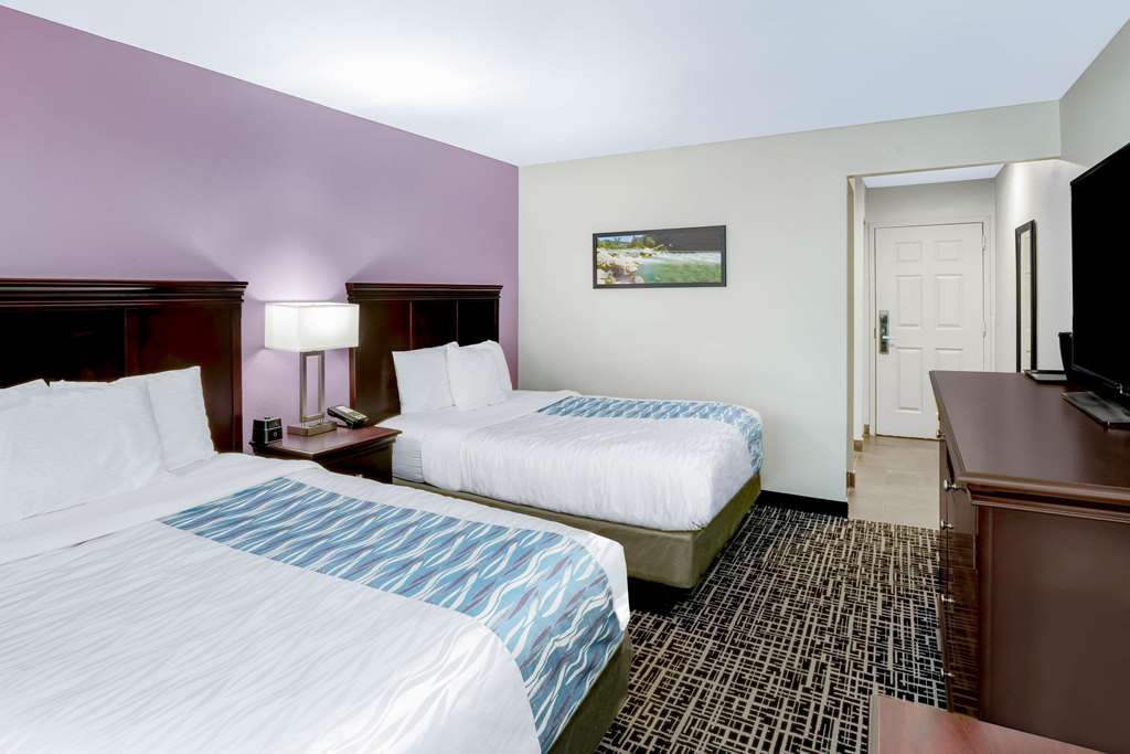 La Quinta Inn & Suites by Wyndham Cookeville - photo 9