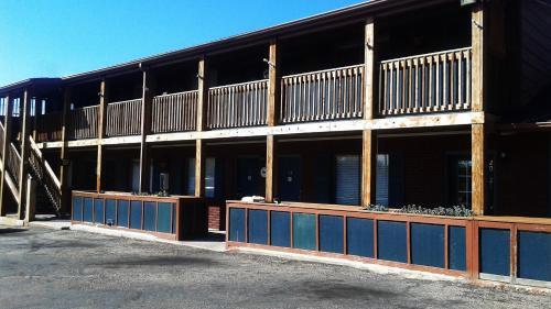 The Charin Inn - photo 3